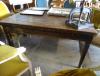168.4.Table noyer.JPG